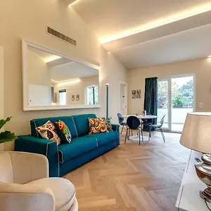 Aleardi Roof By Mamo Apartment